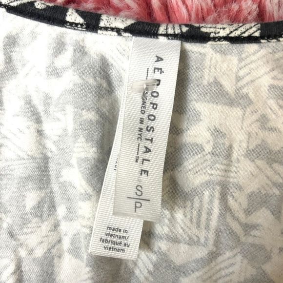 Aeropostale Graphic Graphite Black and White Geometric Fit & Flare Dress - Picture 4 of 9